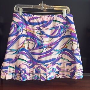 EUC TzuTzu Ladies Golf Skirt.Size Large.⛳️🌸Fun ruffle at bottom.
